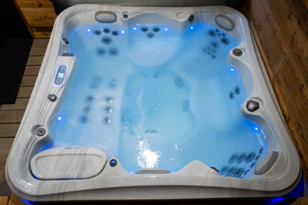 istock hot tub in a house 1296035305