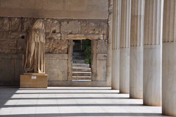 stoa de attalos - roman agora fotografías e imágenes de stock