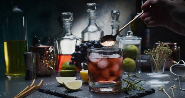 istock A vlogger is demonstrating how to make drinks at home 1296138718