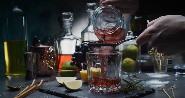 istock A vlogger is demonstrating how to make drinks at home 1296138739