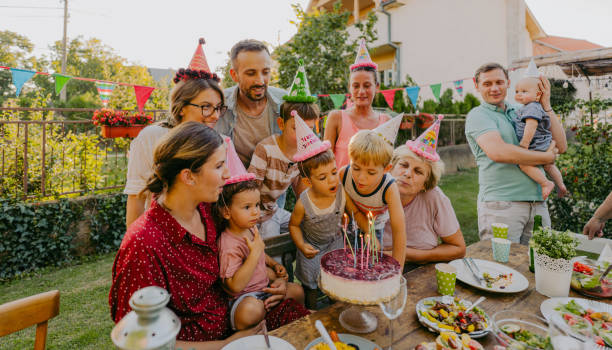 istock An outdoors birthday party 1296163284
