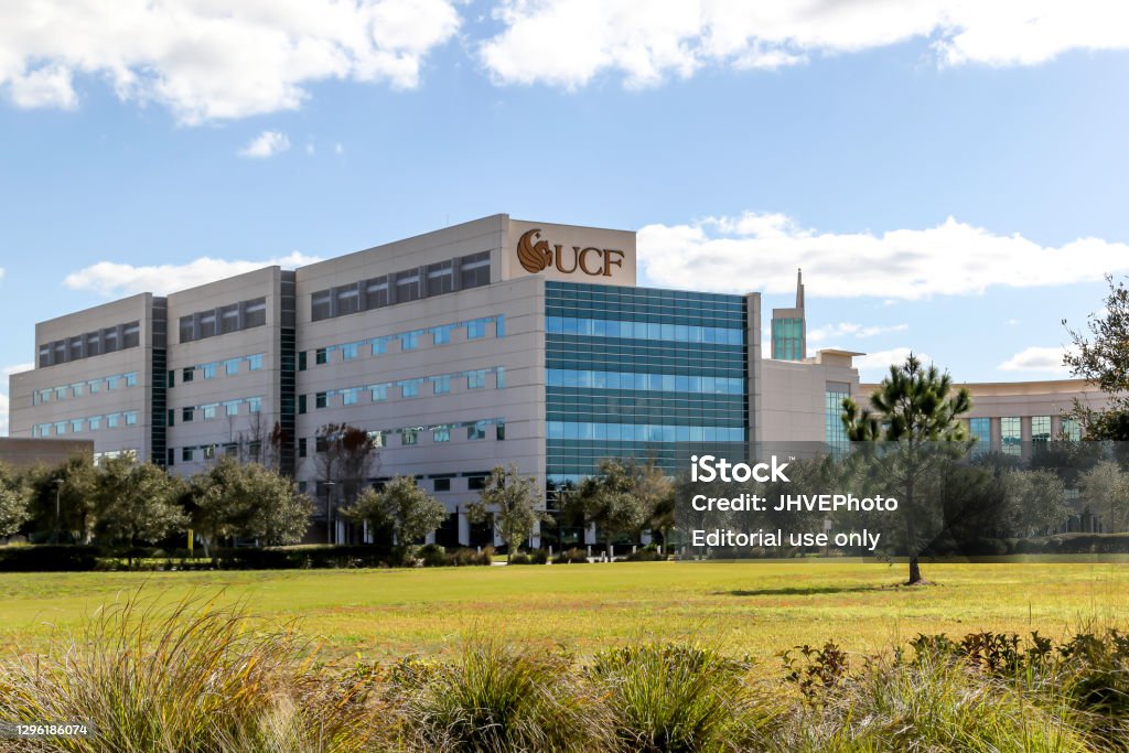 Ucf College Of Medicine In Orlando Florida Usa Stock Photo - Download Image  Now - University of Central Florida, Healthcare And Medicine, Outdoors -  iStock