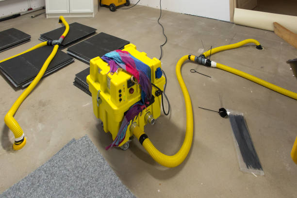 istock Drying a concrete floor under a fabric covering. 1296227741