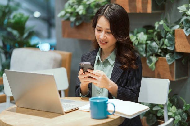 istock Business people 1296313399