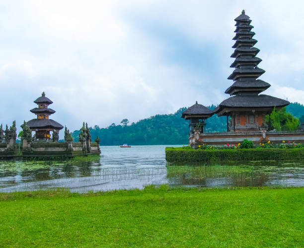 istock Pura Ulan Danu Beratan Water Temple in Bali 1296345799