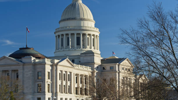 istock Low Drone Shot of Arkansas State Capitol 1296400355