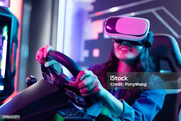 Woman Play 3d Vr Game Stock Photo - Download Image Now - Virtual Reality Simulator, Virtual Reality, Video Game
