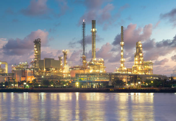 istock Oil refinery plant at twilight. 1296498894