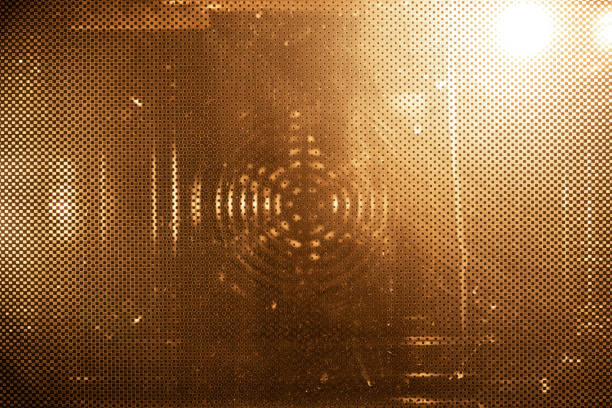 istock oven through the closed door 1296527849