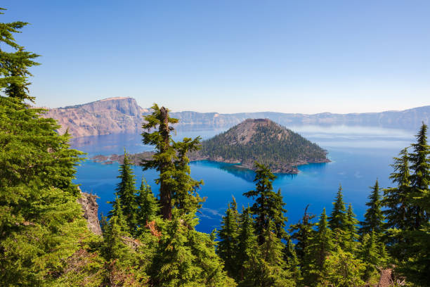 istock Crater Lake, Oregon 1296614413