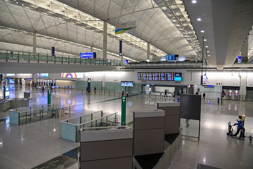 Hong Kong international airport, one of the world's largest passenger terminal quiet, following the announcement of travel restrictions worldwide. HK