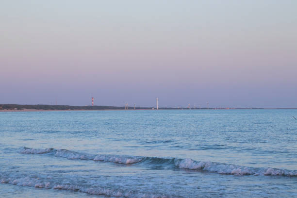 sunset at mandvi beach, kutch - horizontal landscape coastline gujarat imagens e fotografias de stock