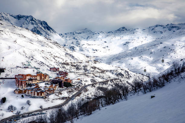 istock Val Thorens slope in French Savoie 1296689330
