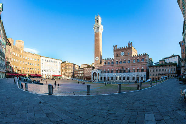 istock The medieval center of Siena 1296691597