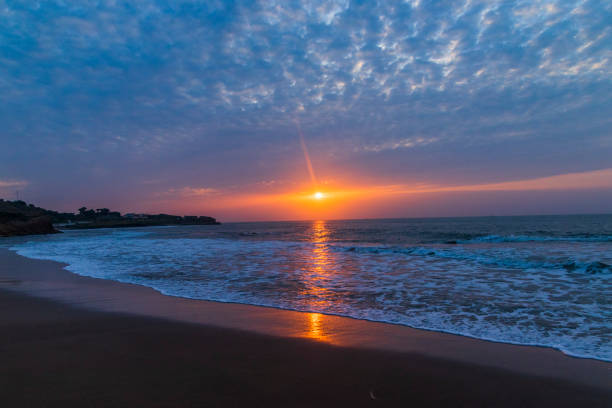 istock Sunrise at Jalandhar beach, Diu 1296709814