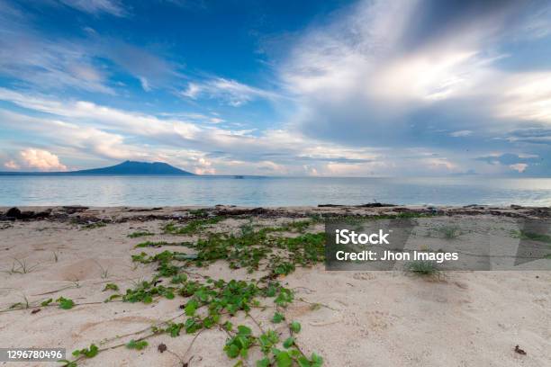 Tabuhan Island Stock Photo - Download Image Now - Beach, Beach Holiday, Blue