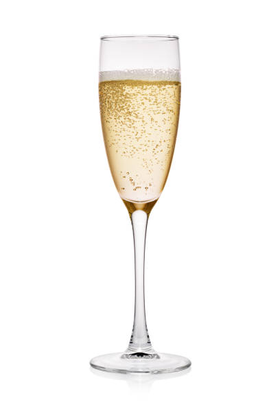 champanhe em um copo isolado no fundo branco. - champagne flute - fotografias e filmes do acervo