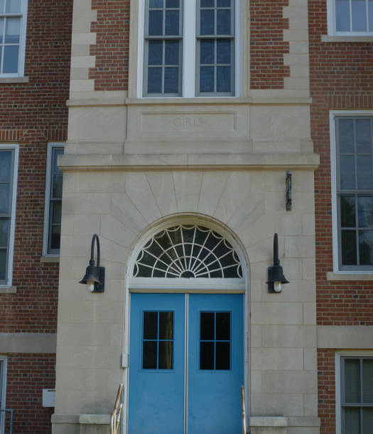 istock Side Entrance of Lincoln Elementary 1296836515