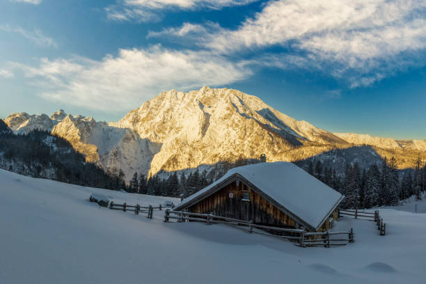 istock Watzmann sunrise in winter 1296851509