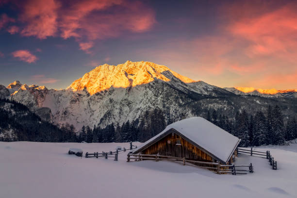 istock Watzmann sunrise in winter 1296853352