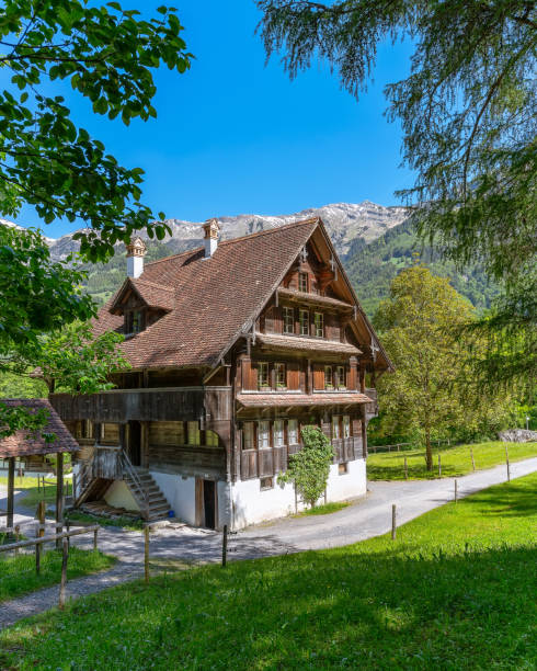 museu suíço ao ar livre em brienz, suíça. - brienz house switzerland european alps - fotografias e filmes do acervo