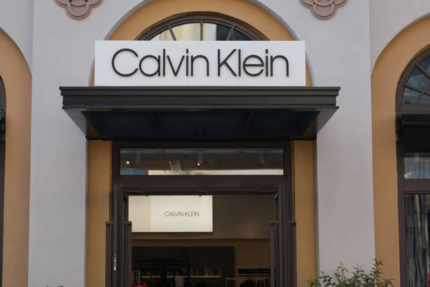 fachada da loja calvin klein - robert klein - fotografias e filmes do acervo