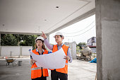 asiatische-chinesische-architekten-mit-b