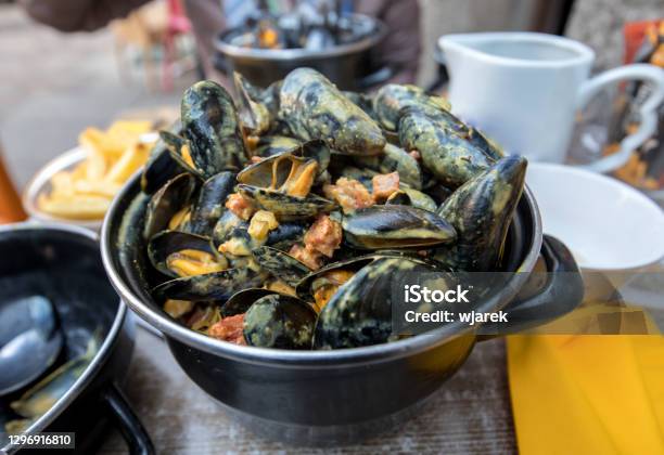 Tasty Black Mussels In Sauce Saint Malo Brittany France Stock Photo - Download Image Now