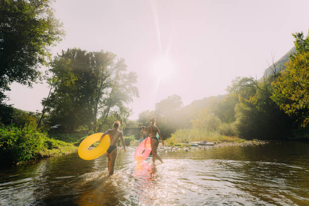 istock Best friends and summertime 1296933952