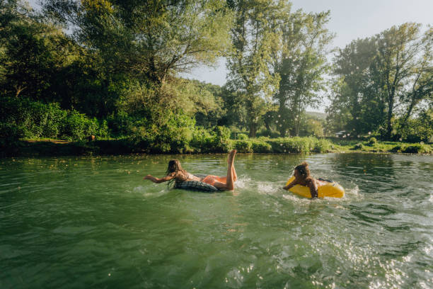 istock Best friends and summertime 1296934864