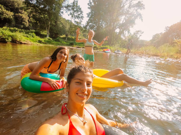 istock Best friends and summertime 1296935740