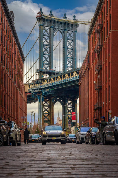 Washington Street in DUMBO January 16, 2020. Iconic shot of the Manhattan Bridge in DUMBO, Brooklyn. Brooklyn, NY. USA dumbo new york photos stock pictures, royalty-free photos & images