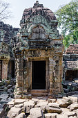 preah-khan-tempel-in-angkor-thom-area-in-der-provinz-siem-reap-kambodscha.jpg?b=1&s=170x170&k=20&c=bX4zGndwPQ-8FYuBIcDJBZL0HGS5du3zZwWwumOThWo=