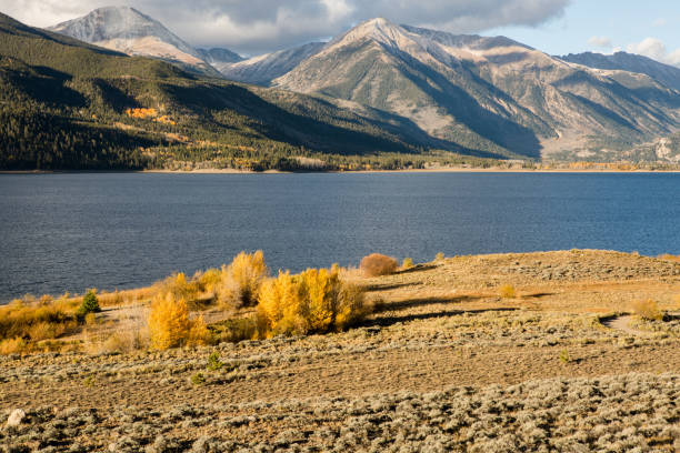 istock Rocky Mountain National Park 1296982606