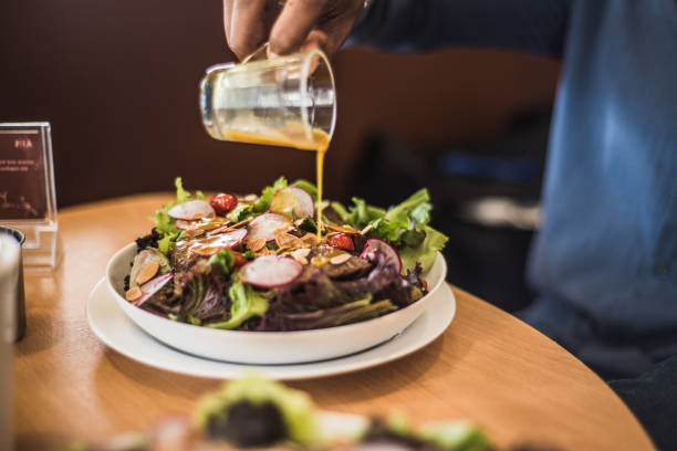 organic green salad with lettuce - red romaine imagens e fotografias de stock