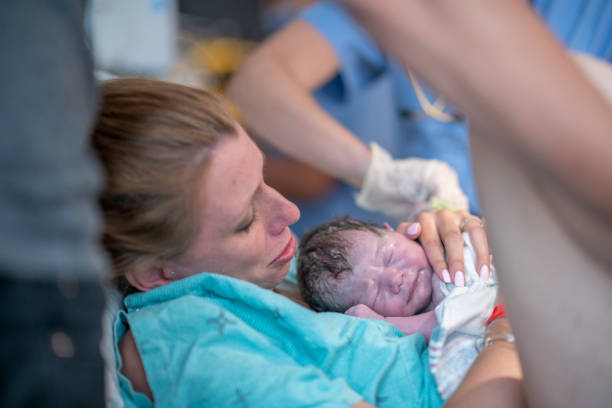 istock Happy to see you baby! 1297193153
