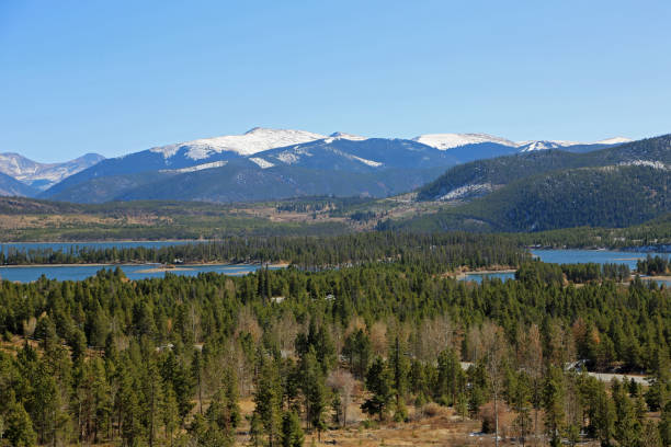 landscape with dillon lake - lake dillon imagens e fotografias de stock