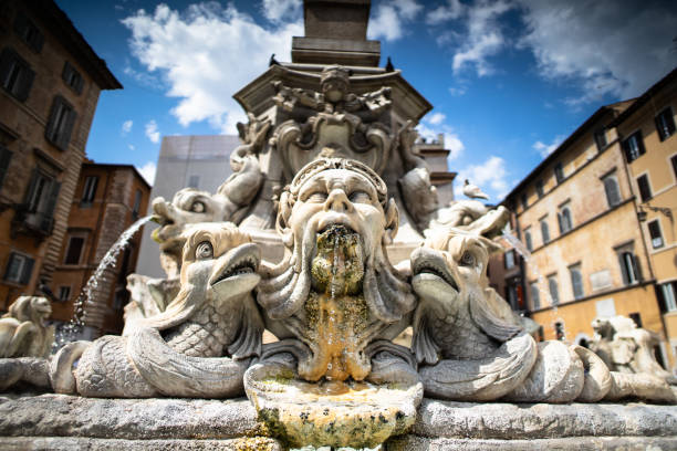 istock Pantheon water fountain 1297287275
