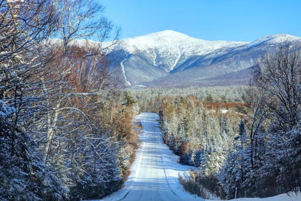 ニューハンプシャー州のワシントン山 - white mountains ストックフォトと画像