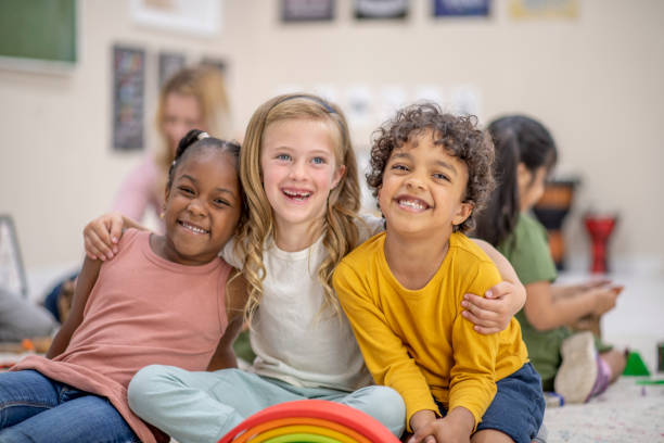 istock Preschool best friends 1297328503