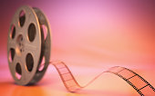 35mm-filmstreifen-farbverlauf-hintergrun