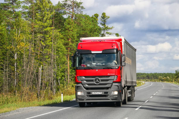 mercedes-benz actros - cabover foto e immagini stock