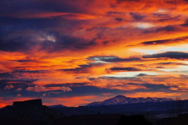 Winter Colorado Sunset Sunset in winter in Castle Rock, Colorado. Castle Rock stock pictures, royalty-free photos & images