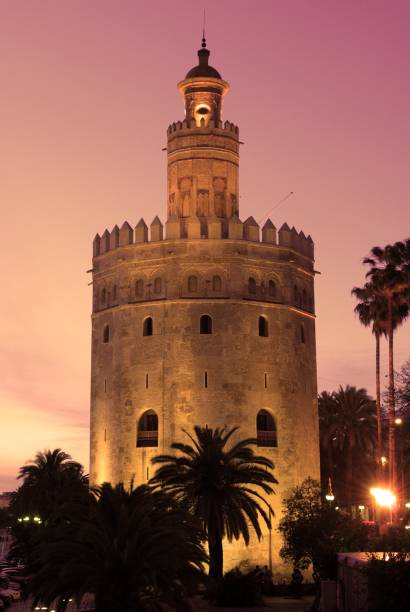 torre d'oro, siviglia, spagna. - seville sevilla torre del oro tower foto e immagini stock