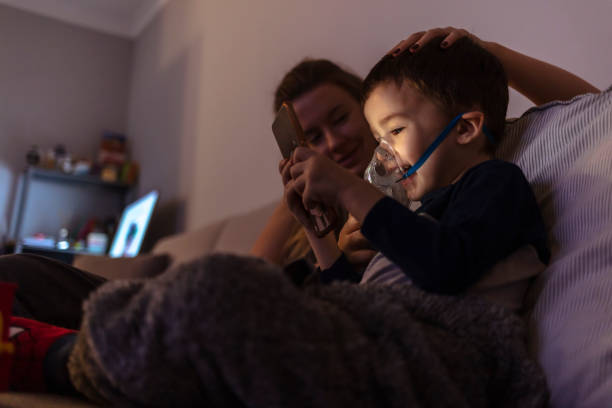 istock Mommy knows best 1297563506