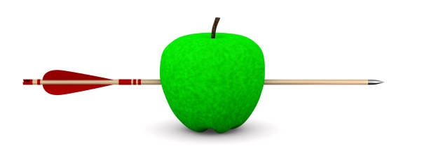 maçã verde e flecha no fundo branco. ilustração 3d isolada - dart target darts penetrating - fotografias e filmes do acervo