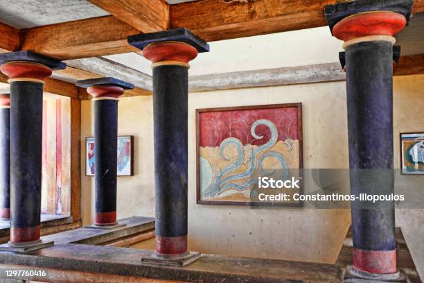 Knossos At Crete Greece Stock Photo - Download Image Now - Knossos, Minoan, Palace