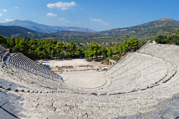 エピダウロス(ギリシャ) - epidaurus greece epidavros amphitheater ストックフォトと画像