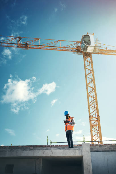 istock Updating project plans on the go 1297780251