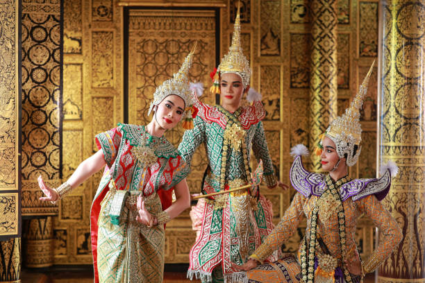 beautiful portrait of khon , dance drama genre from thailand - art thailand thai culture temple imagens e fotografias de stock